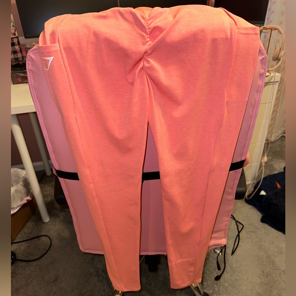 NWT GYMSHARK SOL LIFT LEGGINGS SIZE LARGE